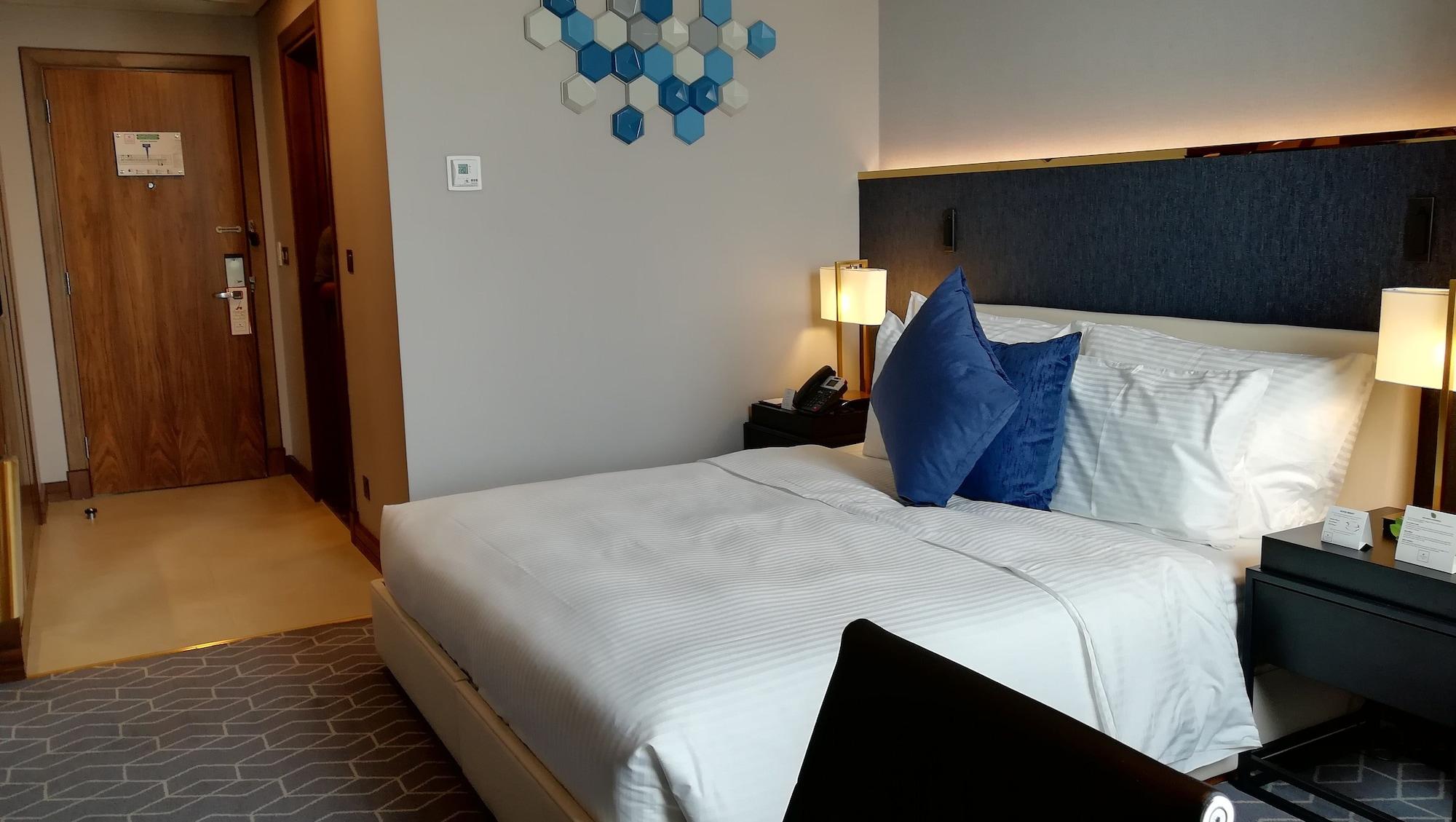 Millennium Madinah Airport Hotel Medina Exterior photo Deluxe room